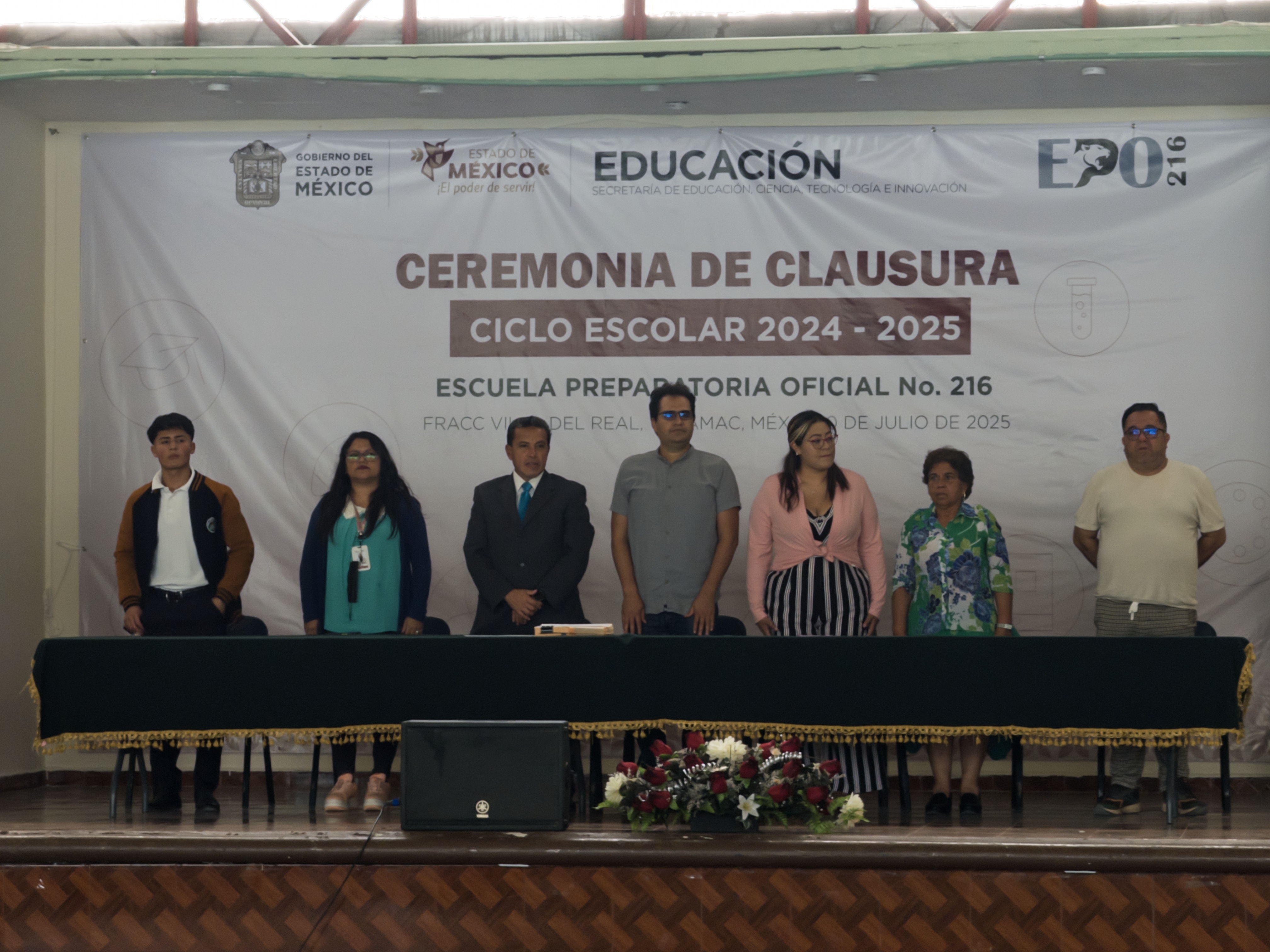 Autoridades escolares.